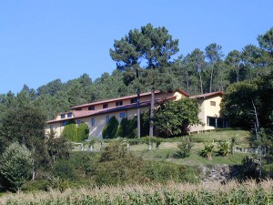 Bodegas La Val cuenta con instalaciones visitables para el público
